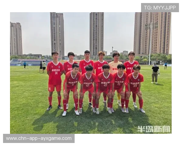 足球联赛在青训中推广跨学科学习提高球员综合素质与适应力，如何开展足球青训